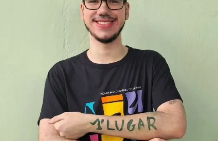 Jovem aprovado em 1º lugar em História na UFPI herda vocação da família: ‘Vem do sangue’