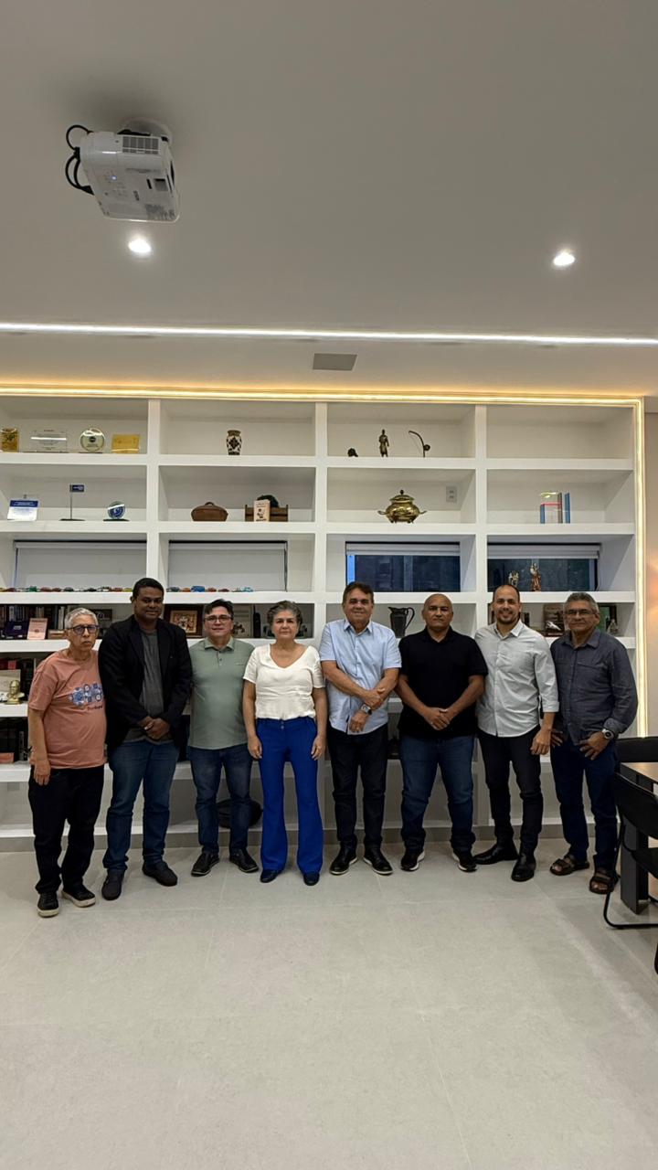 O Presidente do PSDB e pré-candidato ao Senado Jorge Lopes e a Pré candidata a Governadora Lúcia Santos anunciam pré candidatos a Cãmara Federal