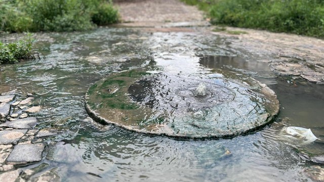 Águas de Teresina é multada em R$ 2,6 milhões por vazamento de esgoto na Zona Sul