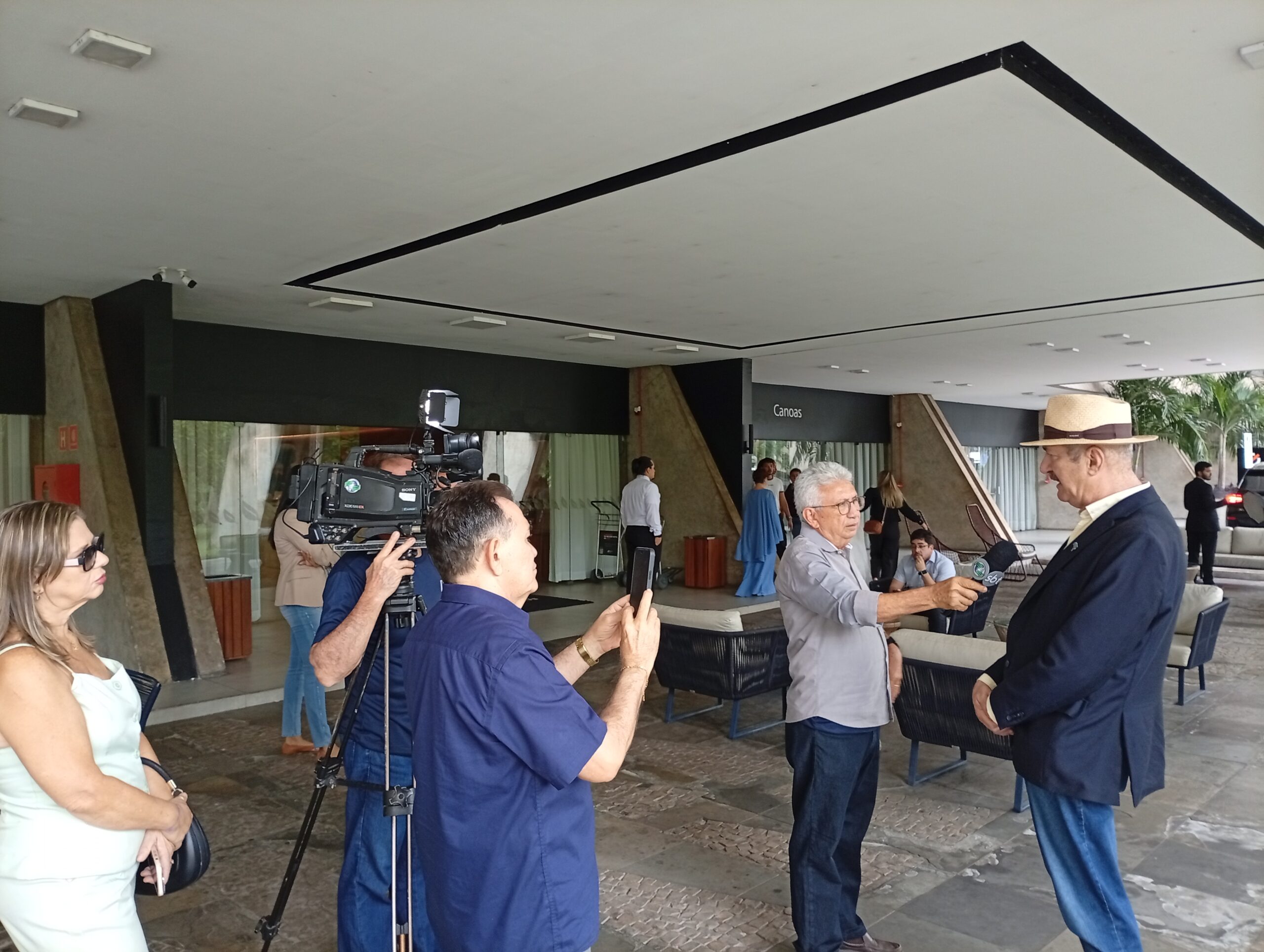 O Pré Candidato a Presidente Aldo Rebelo do DC está em Teresina para participar de Evento do Partido.