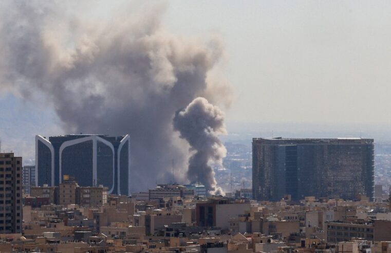 Irã continua ataques de retaliação contra diversos países do Oriente Médio