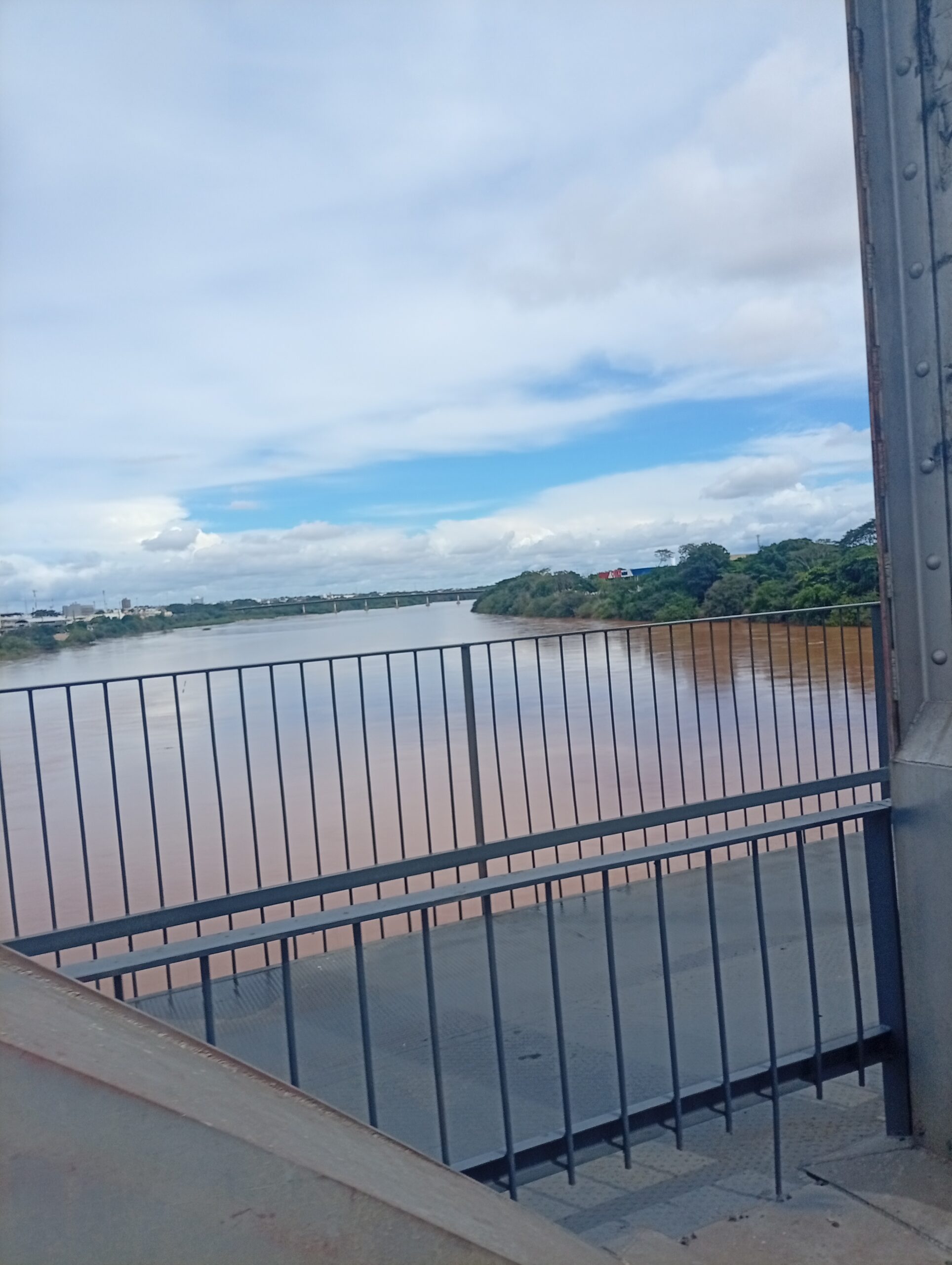 “Cheia do Rio Parnaíba reacende alerta para cidades ribeirinhas no Piauí e Maranhão”