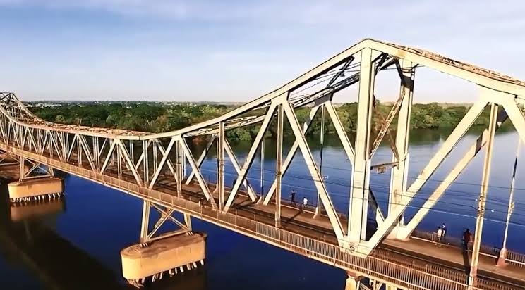 “Interdição da Ponte Metálica agrava mobilidade entre Teresina e Timon e desafia condutores a buscar rotas alternativas”