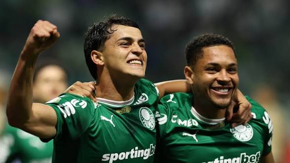 Palmeiras impõe ritmo, constrói vantagem e acende alerta no ataque