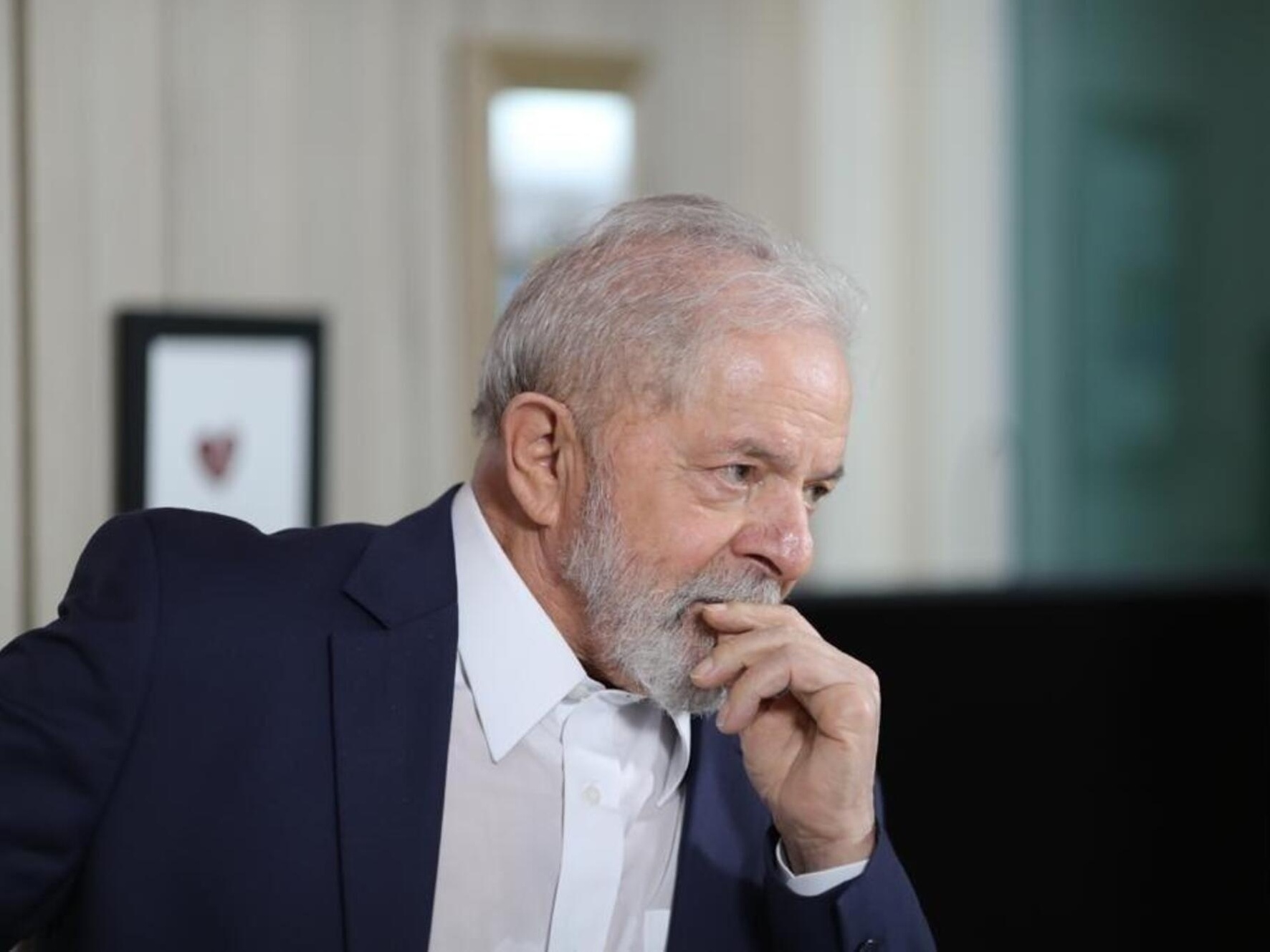 Luiz Inácio Lula da Silva passa por procedimento para retirada de lesão e recebe alta em São Paulo