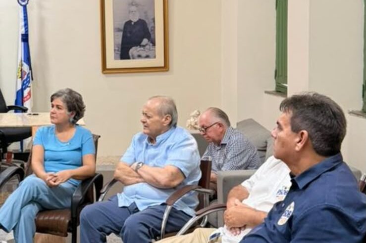 Pré-candidato ao Senado Jorge Lopes reivindica e Prefeito Silvio Mendes autoriza obras para o Bairro Mário Covas.