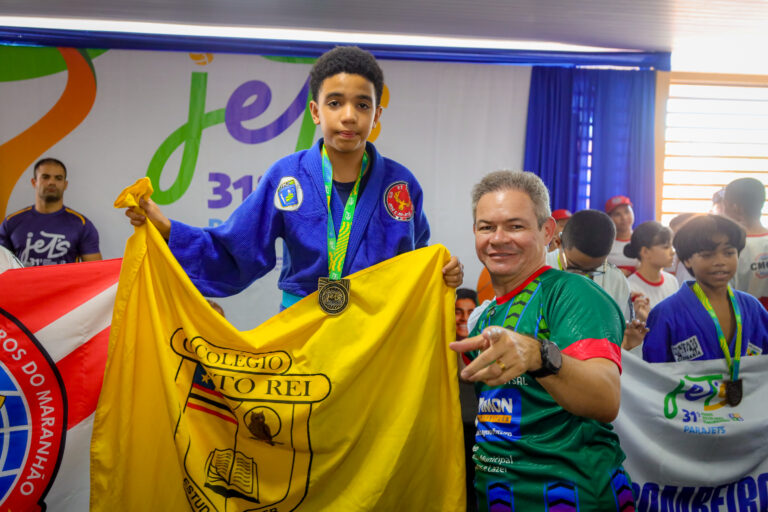 Talentos do esporte escolar são reconhecidos durante premiação dos JET’s 2026 em Timon