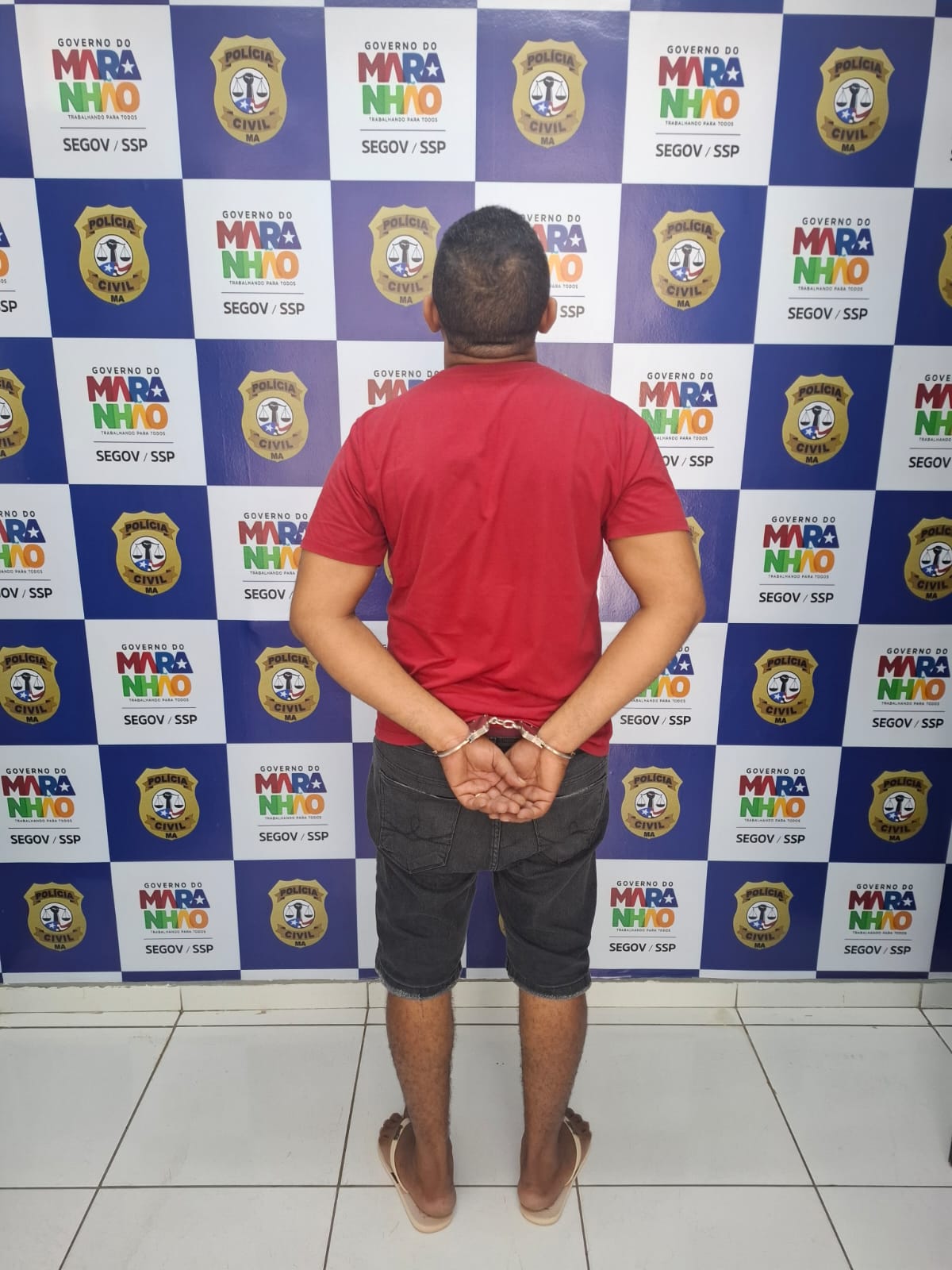 Homem é preso com drogas durante cumprimento de mandado em Timon