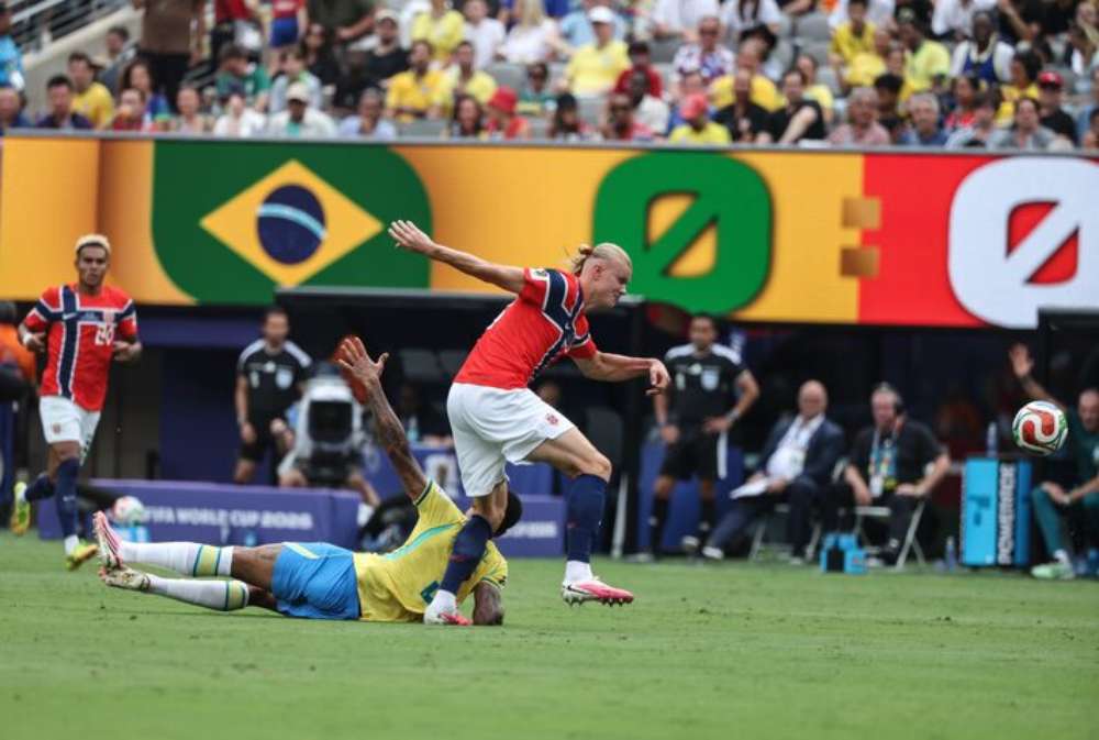 Brasil volta a decepcionar em Copa e aumenta sequência de frustrações
